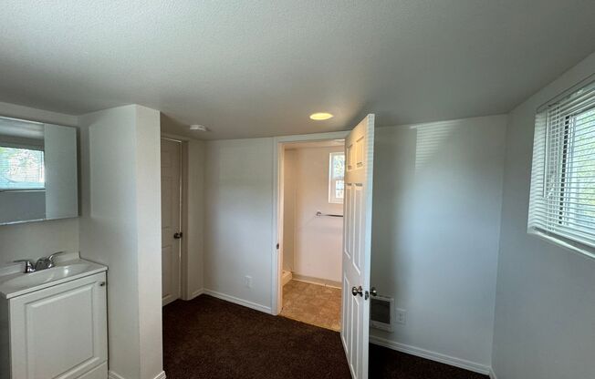 Non-Refundable & Security Deposit Total: $900.00