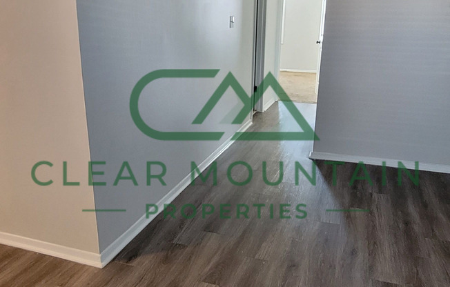 2 beds, 1 bath, 980 sqft, $1,250, Unit 70