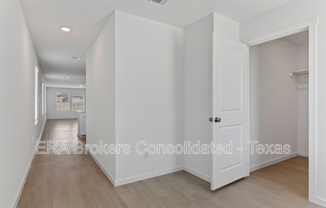 511 SARAH WAY
