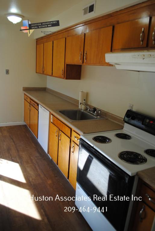 6713 N EL DORADO