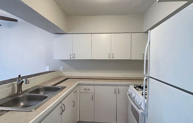 1 bed, 1 bath, $750, Unit MA935