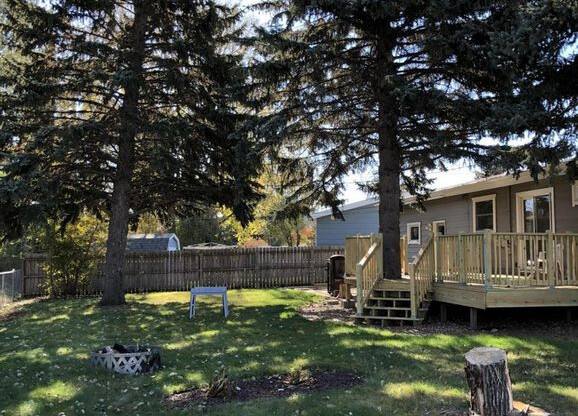 Cozy Single Family Home for Rent in Dickinson