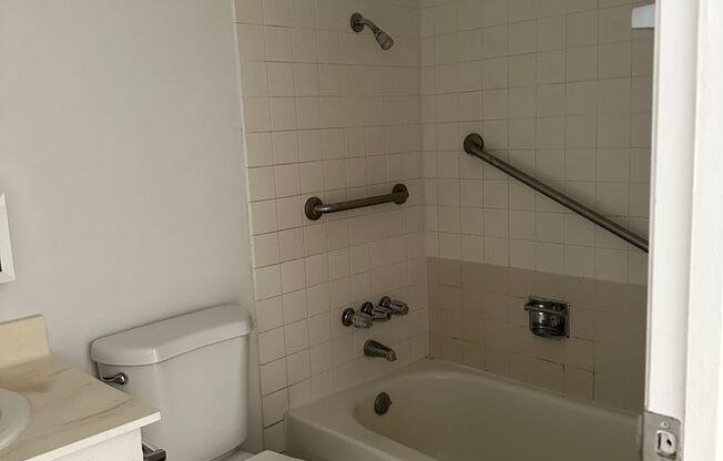 2 beds, 1 bath, $1,500