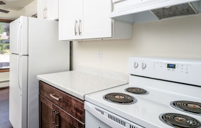 2 beds, 1.5 baths, 905 sqft, $1,545, Unit 25-112