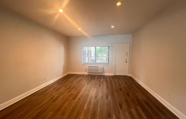 3201 Aviation Avenue