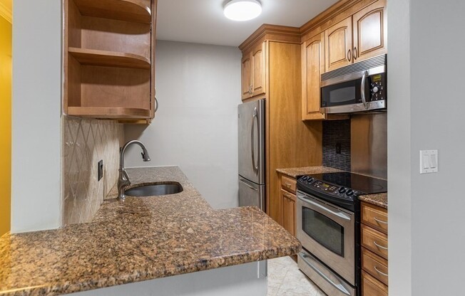 2 beds, 2 baths, 1,023 sqft, $3,000, Unit 13