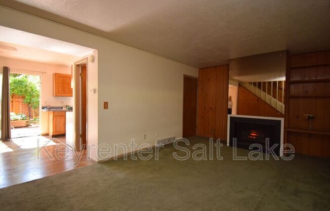 6054 S 2075 E