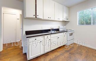 1558 Bridge Street - 17