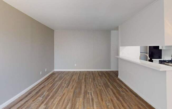 CHATEAU CHATSWORTH APARTMENTS