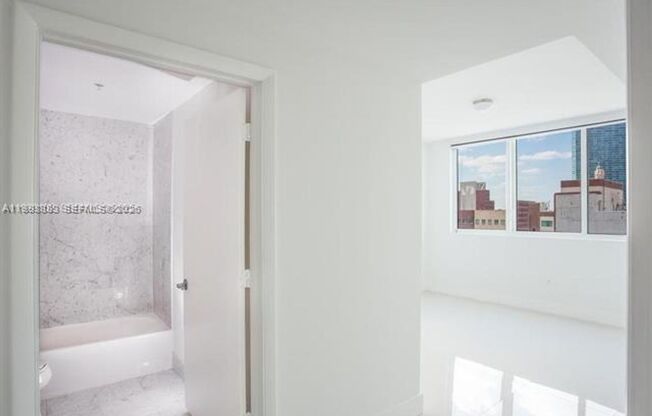 2 beds, 2 baths, 1,474 sqft, $3,950, Unit 244 Biscayne Blvd # 2102