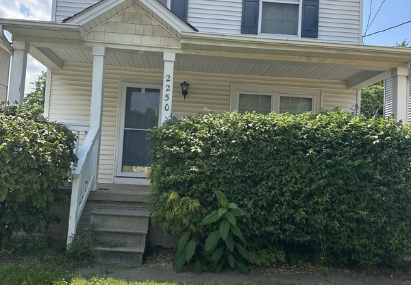 2250 E 69 ST