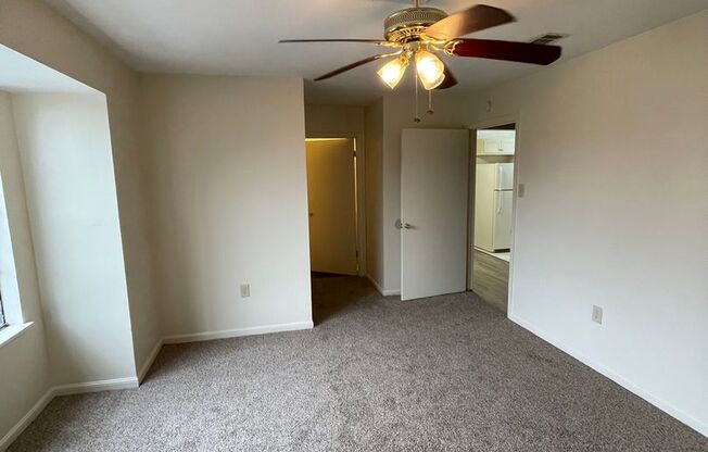 2 beds, 2 baths, 972 sqft, $850