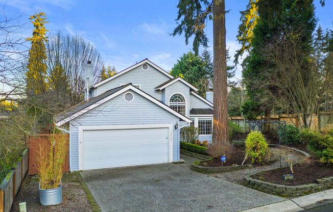 Beautiful 3 Bedroom Home in Bridle Trails