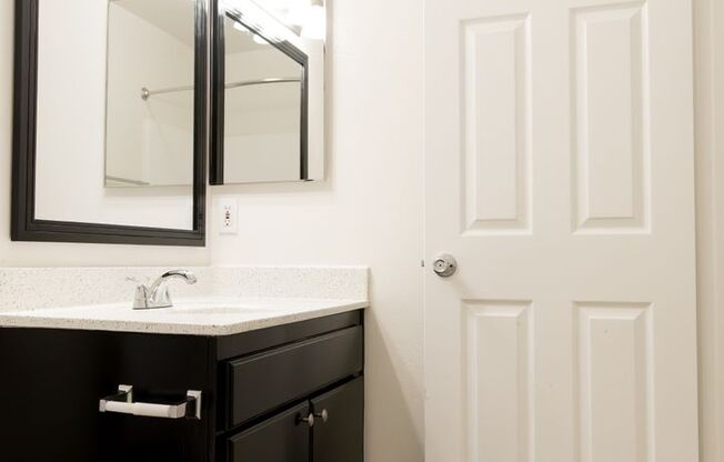 1 bed, 1 bath, 660 sqft, $2,120, Unit 65-101