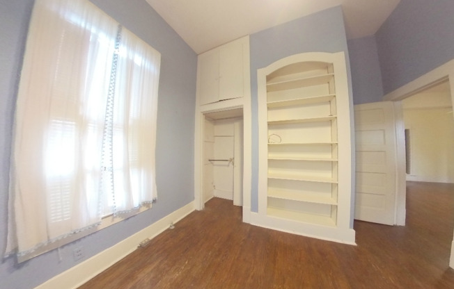 THREE BEDROOM, 2 BATHROOM HOME FOR LEASE IN SAN MARCOS, TX STEPS FROM TEXAS STATE!