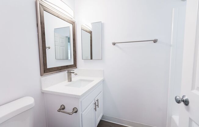 Studio, 1 bath, 238 sqft, $1,698, Unit 209