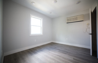 85 EGE AVE
