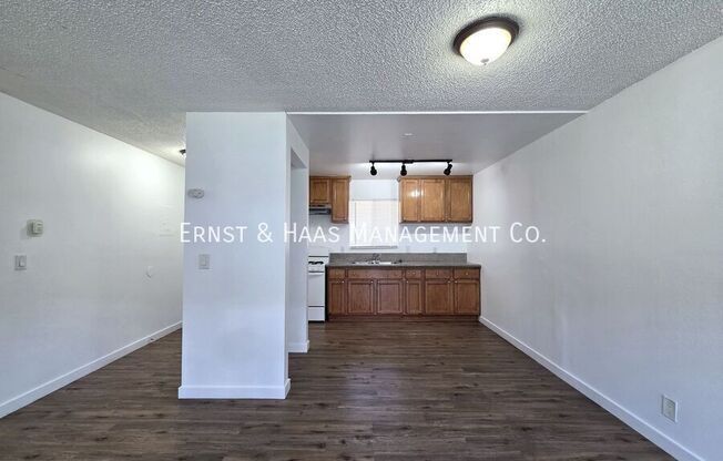 6673 Hammond Ave.