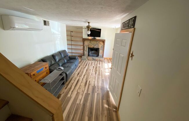 SUMMIT CHASE #15 | 2 BED 1.5 BATH FIVE POINTS TOWNHOME