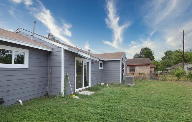 3205 STALLINGS DR