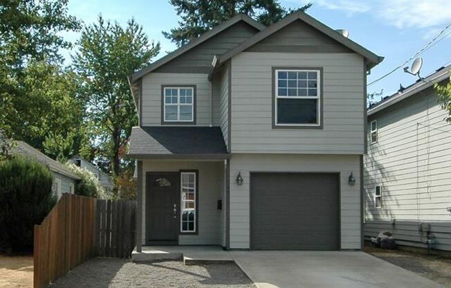 Charming Southeast Portland Home for Rent. 4 bedrooms and 2.5 baths!!!