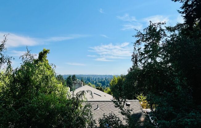 Stunning Home for Rent in Kirkland – Spacious & Modern Living