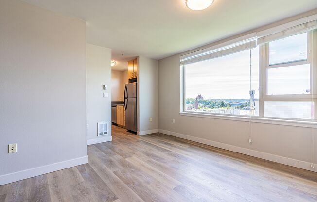 Studio, 1 bath, 660 sqft, $1,595, Unit B602