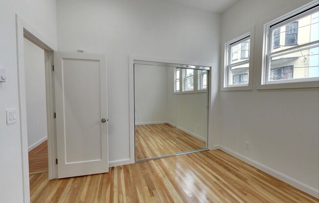 8 JANSEN ST
