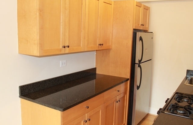 1 bed, 1 bath, 700 sqft, $2,500, Unit 600