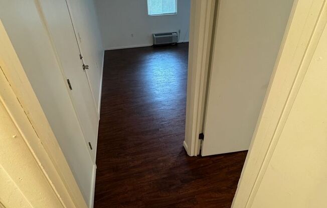 1 bed, 1 bath, 650 sqft, $800