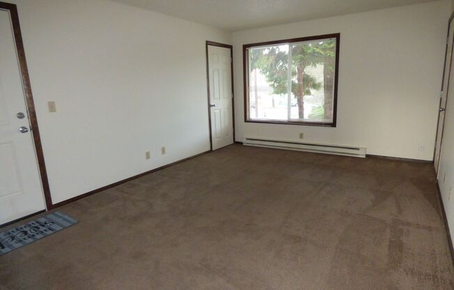 1190-1196 7th St NW Salem, OR 97304