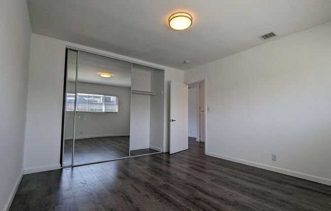 2 beds, 1 bath, 959 sqft, $3,000, Unit 2036 1/2