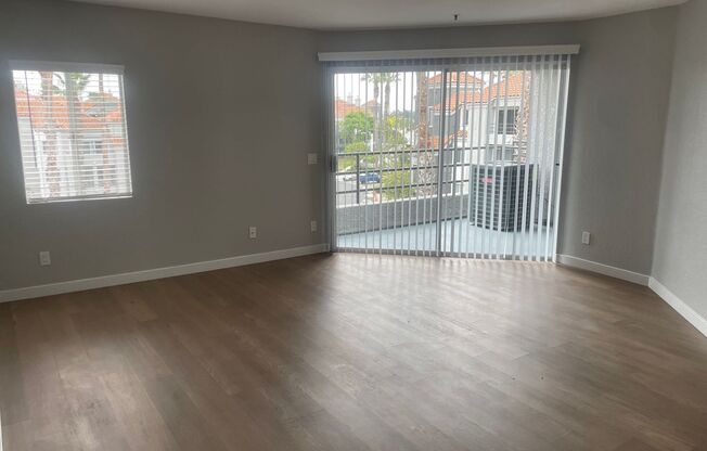 2 beds, 2 baths, 1,013 sqft, $3,500, Unit F-421