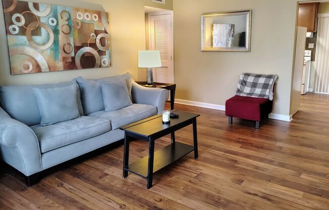 2 beds, 1 bath, 900 sqft, $1,250, Unit 05A