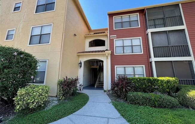 1 bed, 1 bath, $1,300, Unit # 10203