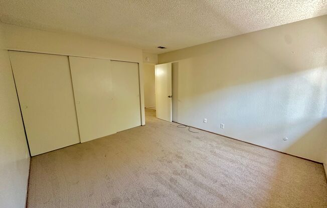 2 beds, 1.5 baths, $2,295, Unit 4343 - 4