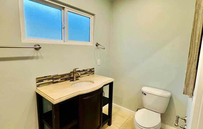 2 beds, 2 baths, 1,029 sqft, $2,595, Unit 06