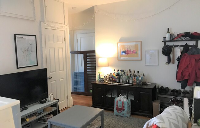 1212 COMMONWEALTH AVE