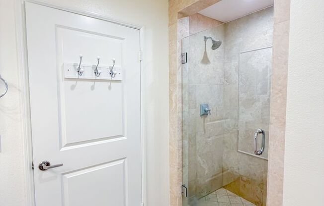 Beautiful 2bd 2 ba in Playa Vista