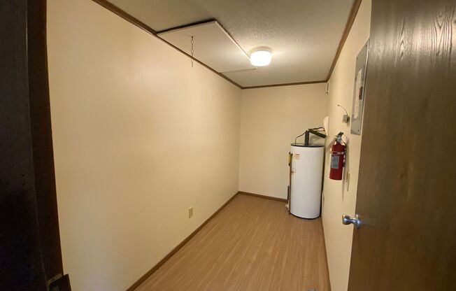 1 bed, 1 bath, 576 sqft, $675, Unit 275 (M-050)