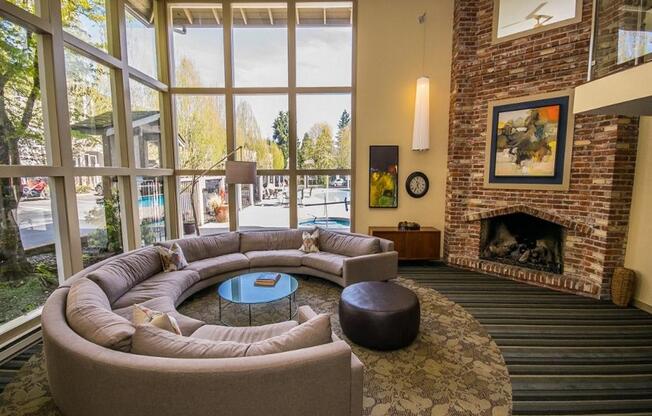 Issaquah Apartments- Creekside Apartments- common area