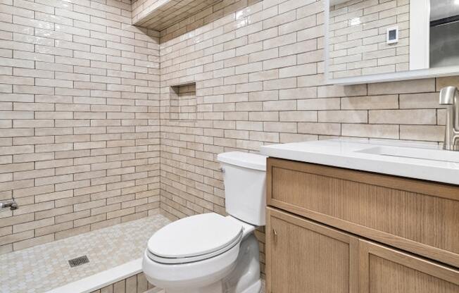 426 W 45 ST