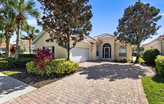 ** ISLAND WALK ** 3 BED + DEN / 2.5 BATH - POOL HOME - AMAZING AMENITIES - PET OK - ANNUAL RENTAL