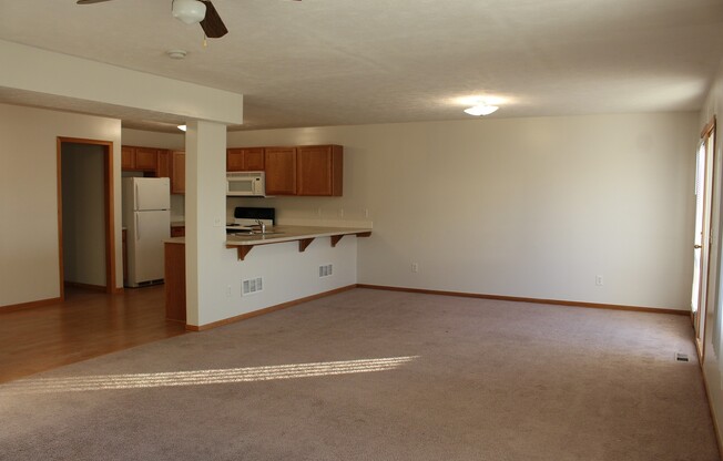7207 N 19th A-B