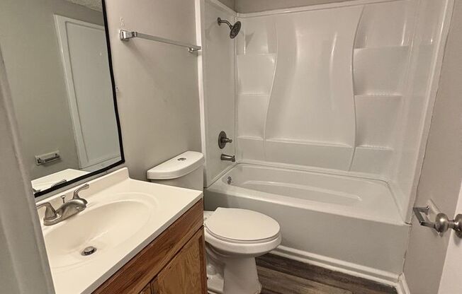 1 bed, 1 bath, 745 sqft, $740