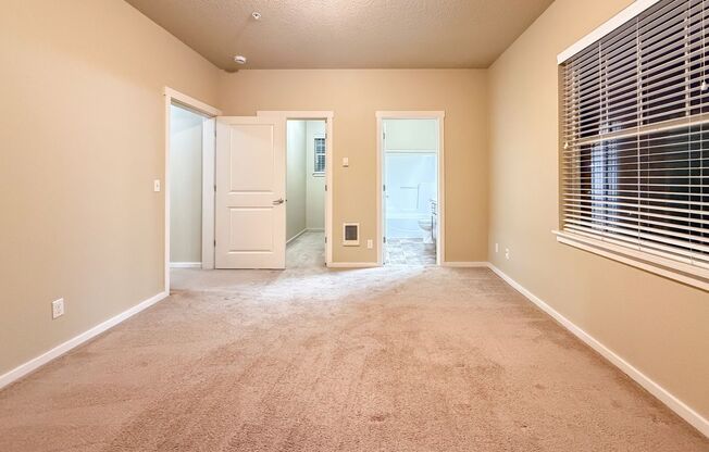 2 beds, 2 baths, 1,090 sqft, $1,600, Unit 523-05