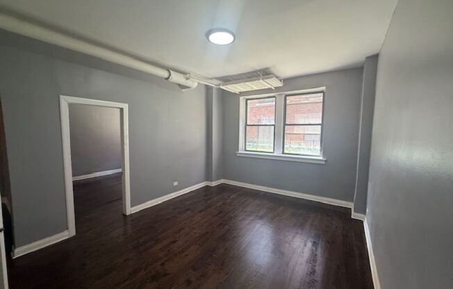 2 beds, 1 bath, $1,695, Unit 5244-B