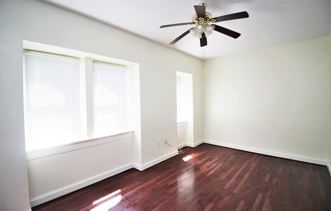 1220 St. Paul St.