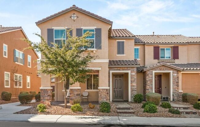 Inspirada town home with attached 2 car garage.