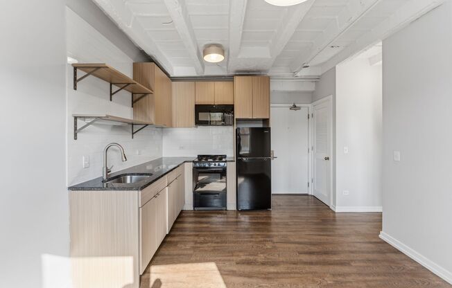 1 bed, 1 bath, 379 sqft, $1,795, Unit 404
